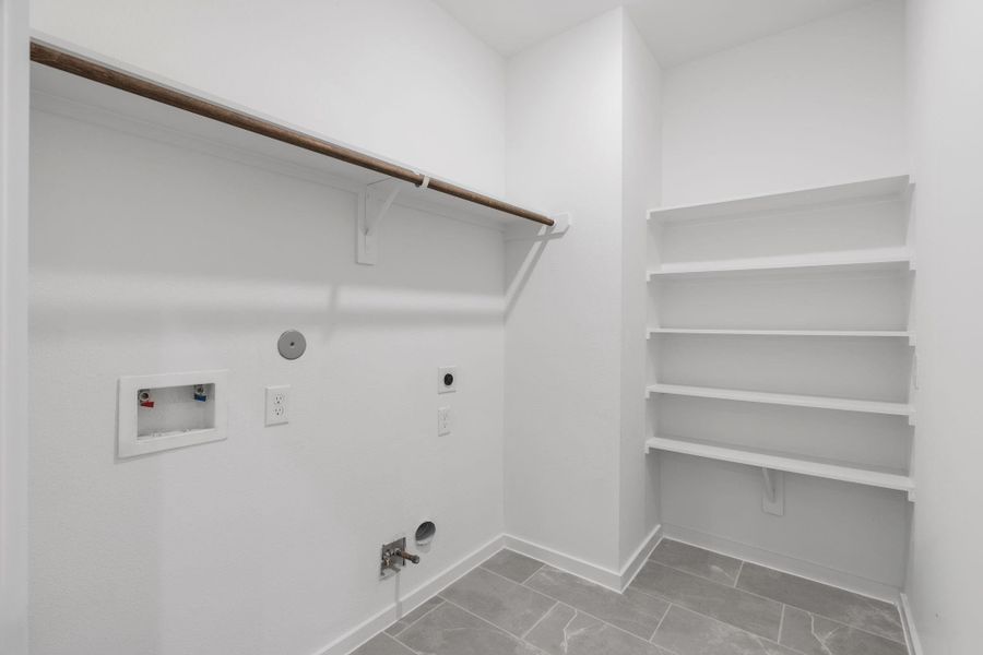 Spacious, unfurnished interior of a new home in , Houston (Image 31).