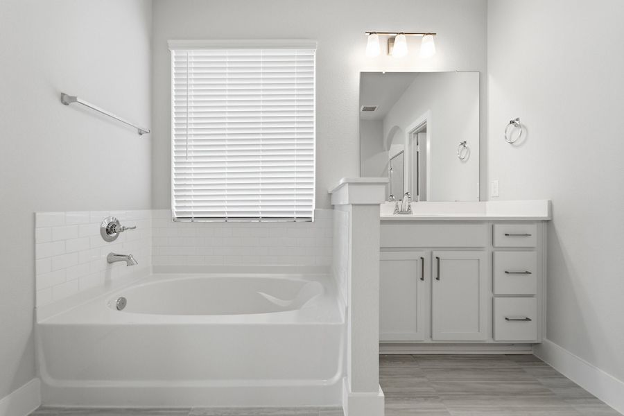 Furnished interior view inside a new home in Ashland, Richwood (Image 15).