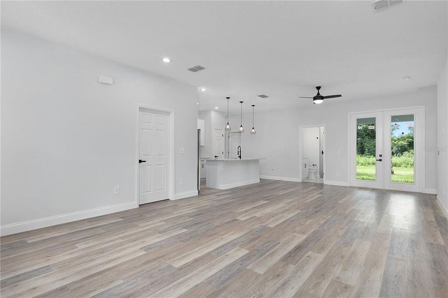 Spacious, unfurnished interior of a new home in , North Port (Image 18).