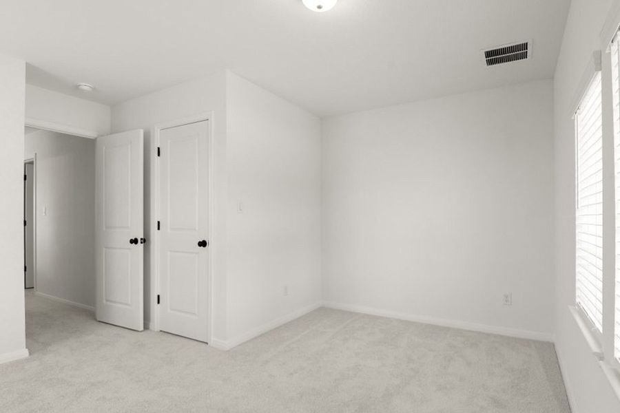 Representative unfurnished interior of a home built from the Oak by Pacesetter Homes in Blanco Vista, San Marcos (Image 25).