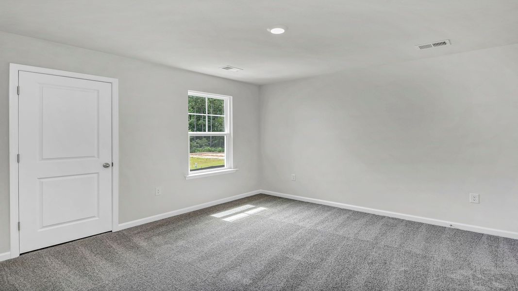 Spacious, unfurnished interior of a new home in Hunter's Branch, Hopkins (Image 22).