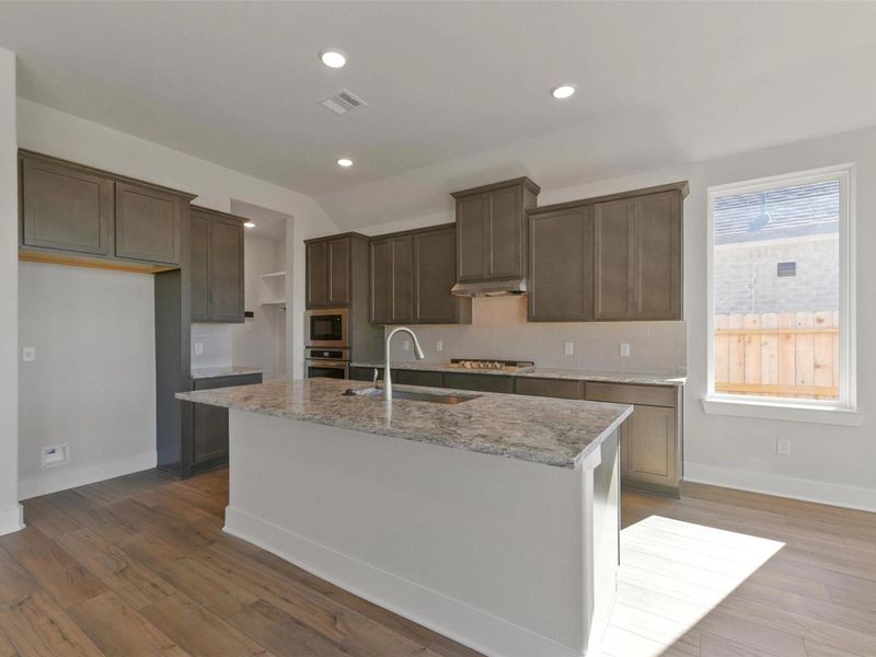 Furnished interior view inside a new home in Lago Mar, Texas City (Image 4).
