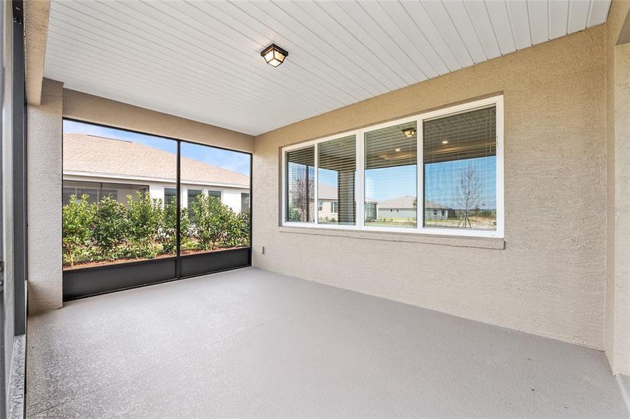 Exterior details and patio area of a home in , Ocala (Image 3).