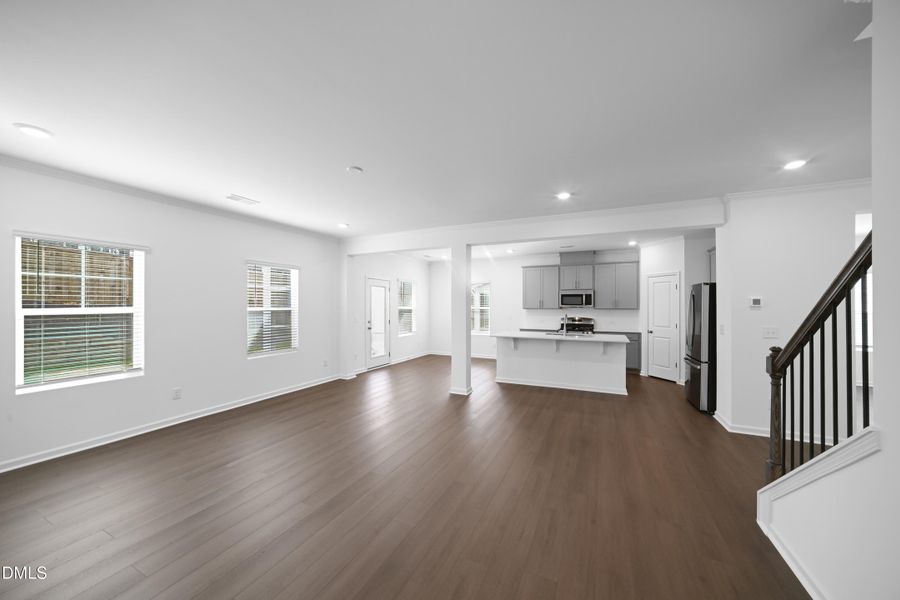 SUN_SherriDowns_Pic_Tessa-12