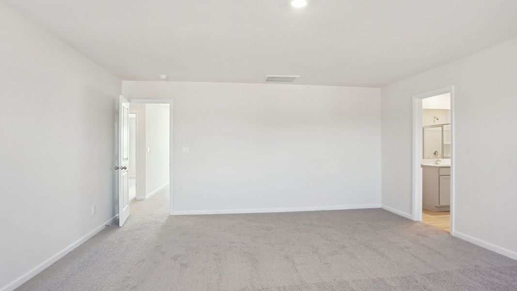 Spacious, unfurnished interior of a new home in Granite Falls, Lancaster (Image 21). Spacious, unfurnished interior of a new home in Granite Falls, Lancaster (Image 21).