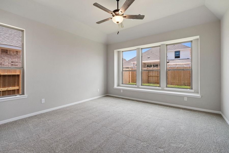 Spacious, unfurnished interior of a new home in The Meadows at Imperial Oaks 60', Conroe (Image 27). Spacious, unfurnished interior of a new home in The Meadows at Imperial Oaks 60', Conroe (Image 27).