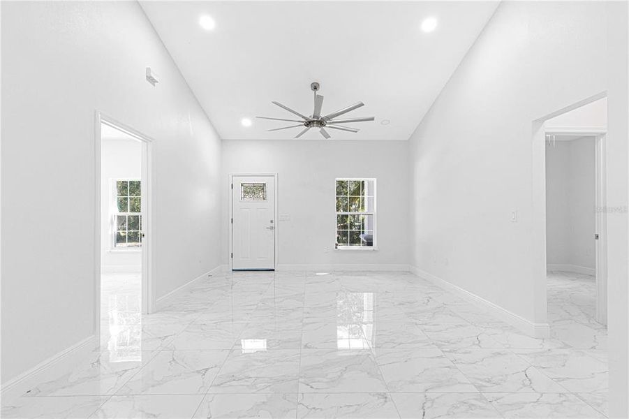 Spacious, unfurnished interior of a new home in , Summerfield (Image 18).