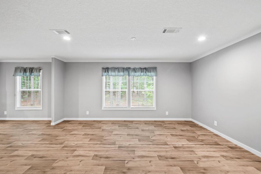 Spacious, unfurnished interior of a new home in , Eutawville (Image 18).