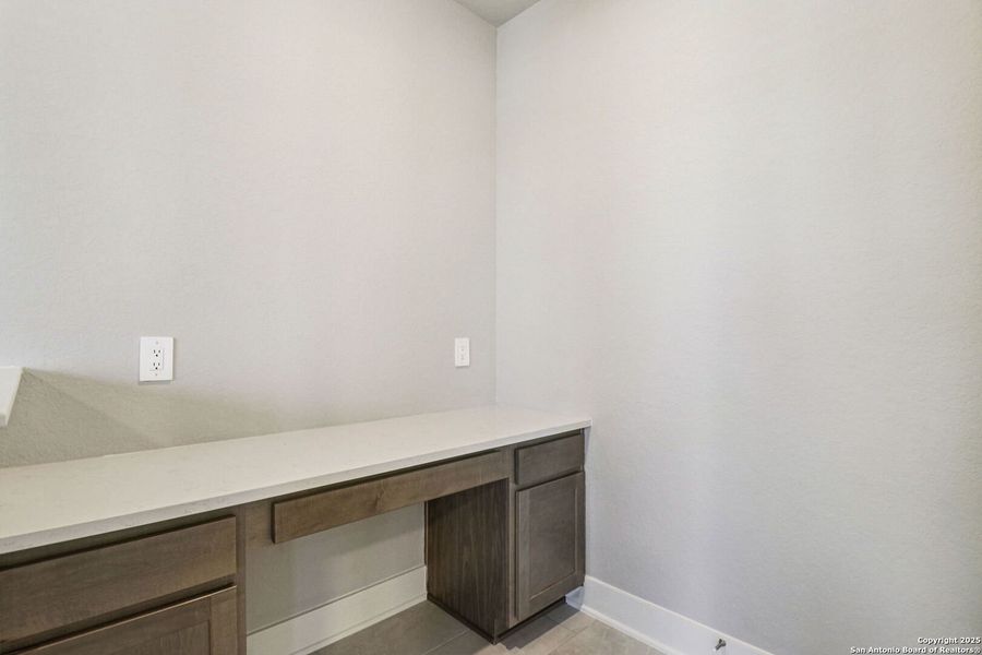 Image 44 of a home in Thomas Pond. Image 44 of a home in Thomas Pond.