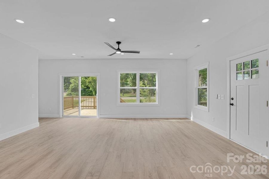 Spacious, unfurnished interior of a new home in , Gastonia (Image 23).