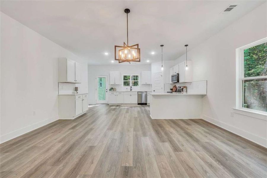 Spacious, unfurnished interior of a new home in , Covington (Image 21).