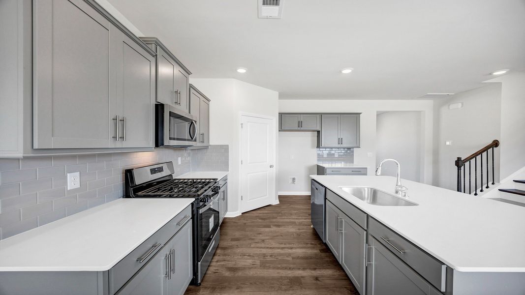 Representative furnished interior of a home built from the HAYDEN by D.R. Horton in Leatherstone, Blythewood (Image 4).