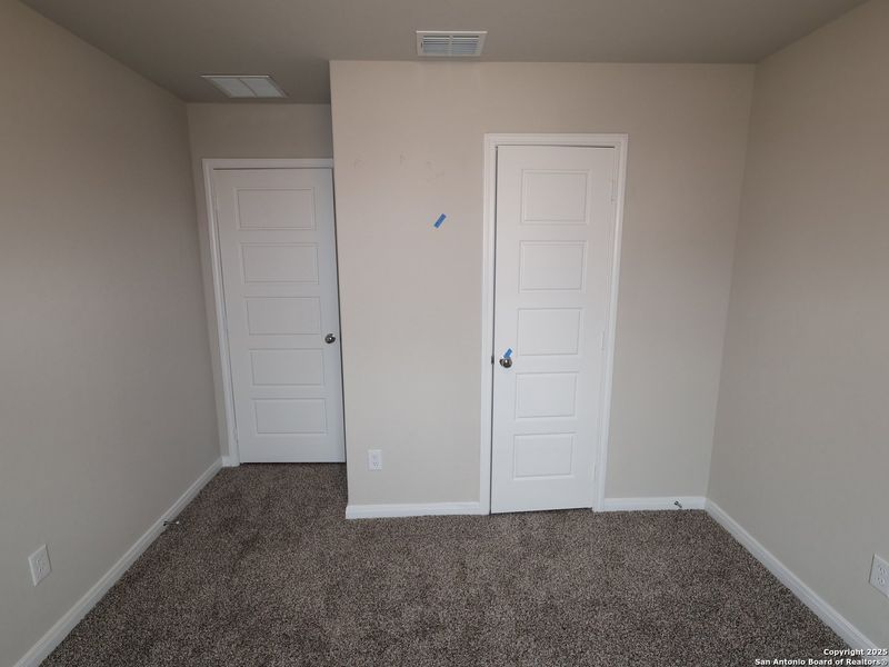 Spacious, unfurnished interior of a new home in Agave, San Antonio (Image 20).