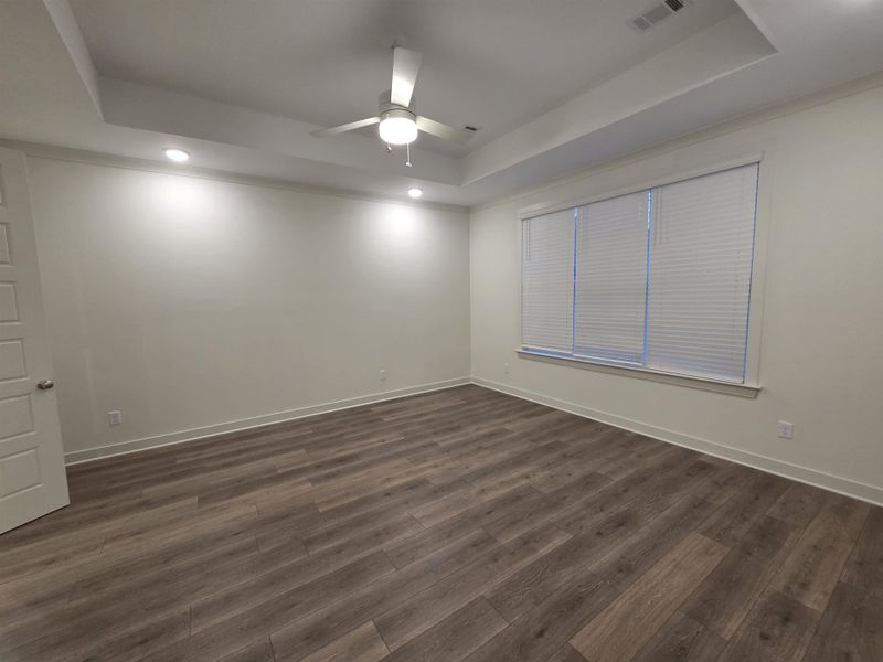 Spacious, unfurnished interior of a new home in Georgetown, Collierville (Image 32).