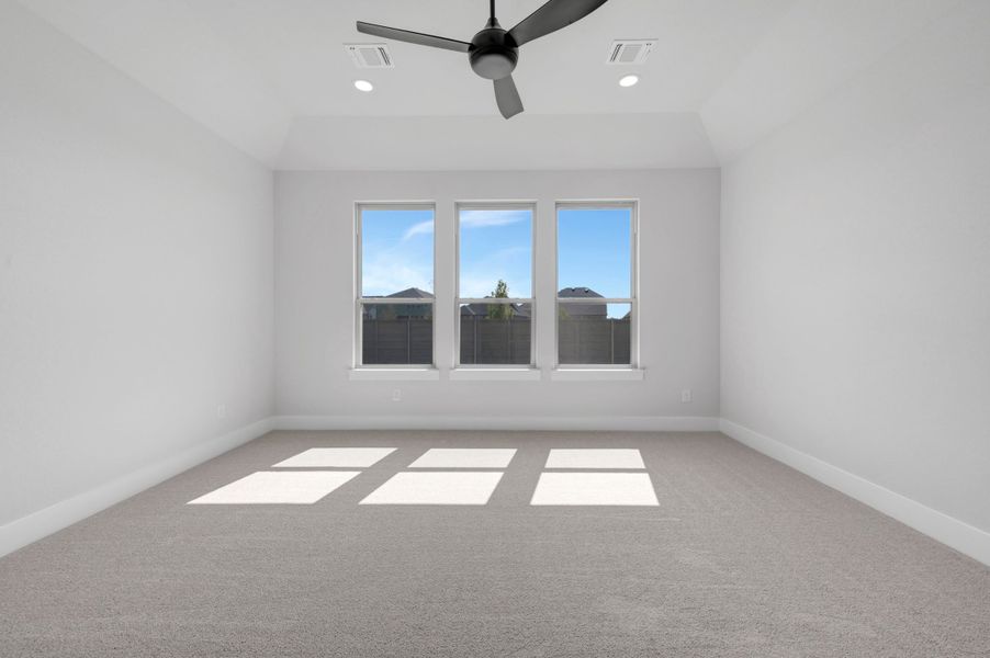 Spacious, unfurnished interior of a new home in Treeline, Justin (Image 20).