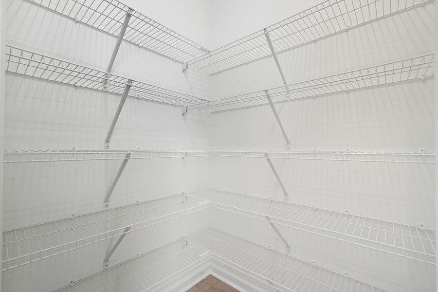 Spacious, unfurnished interior of a new home in Heritage River, Euharlee (Image 16).