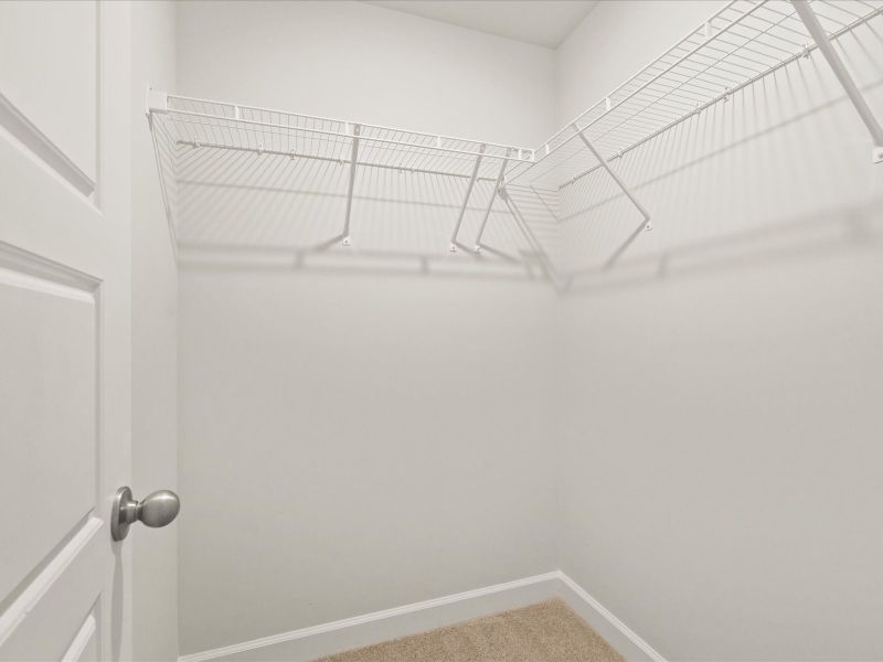 Spacious, unfurnished interior of a new home in Avalon Townes, Lyman (Image 17).