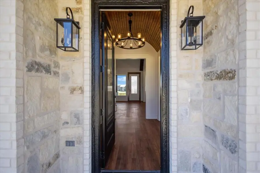 Exterior details and patio area of a home in , Lindale (Image 25).