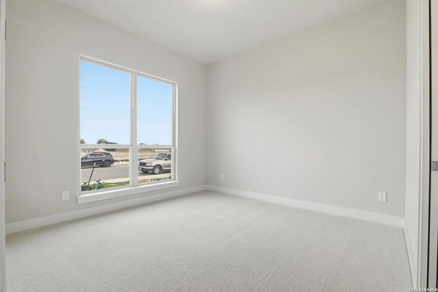 Spacious, unfurnished interior of a new home in Haby Hill 60s, San Antonio (Image 45).