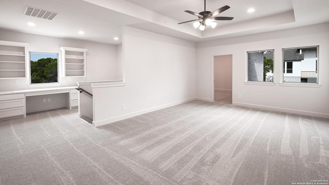 Spacious, unfurnished interior of a new home in Kinder Ranch 70', San Antonio (Image 19). Spacious, unfurnished interior of a new home in Kinder Ranch 70', San Antonio (Image 19).