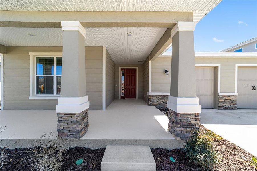 Exterior details and patio area of a home in Calesa Township, Ocala (Image 24).