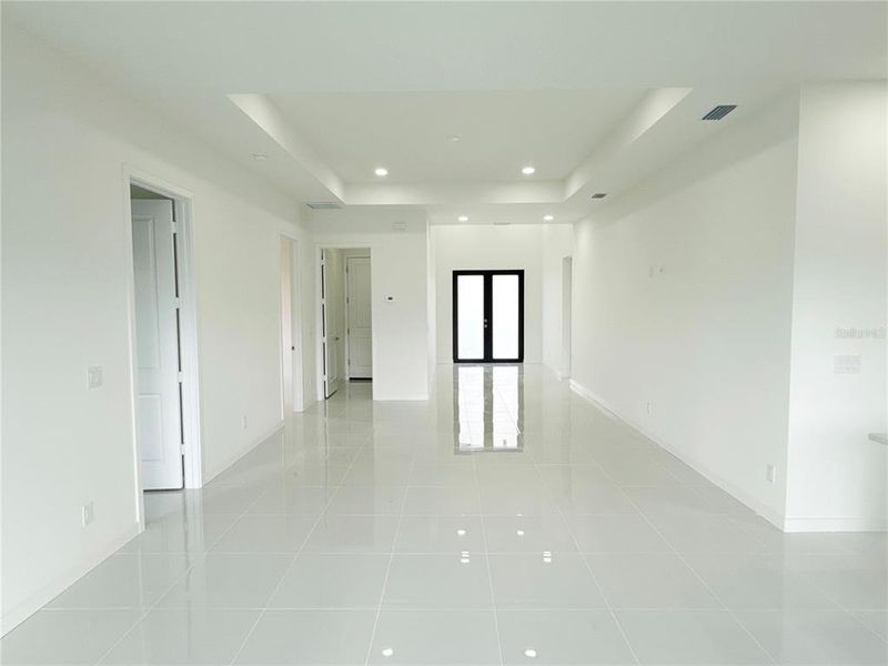 Spacious, unfurnished interior of a new home in , Cape Coral (Image 48). Spacious, unfurnished interior of a new home in , Cape Coral (Image 48).