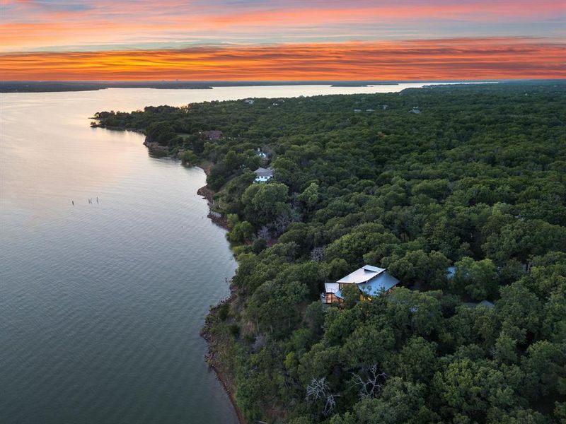 Natural landscape and outdoor views near  in Oak Point (Image 30).