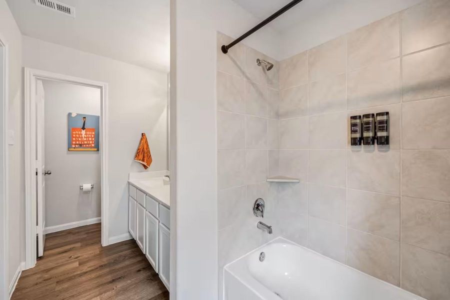 Furnished interior view inside a new home in Imperial Heights, Houston (Image 24). Furnished interior view inside a new home in Imperial Heights, Houston (Image 24).