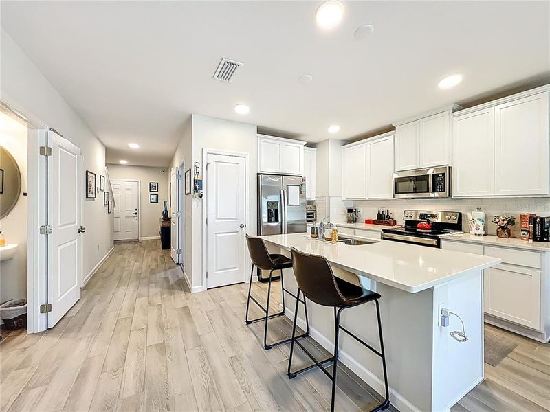 Furnished interior view inside a new home in , Orlando (Image 37).