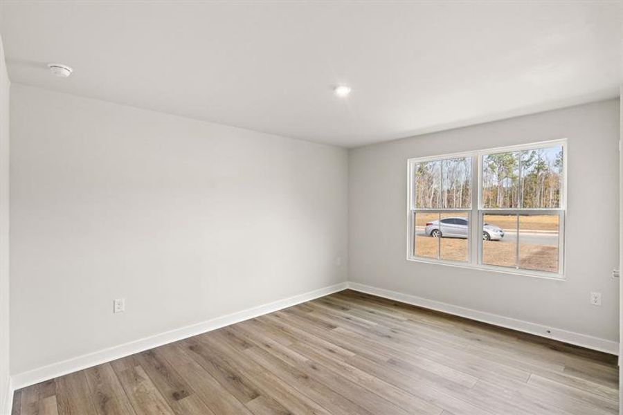 Spacious, unfurnished interior of a new home in Middle Creek Village Ranches, Bolivia (Image 21).