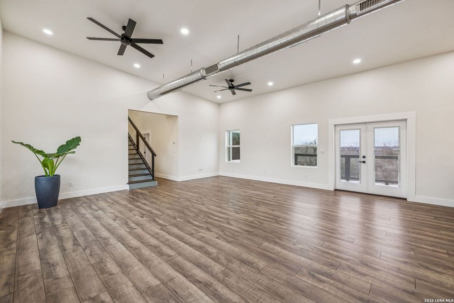 Spacious, unfurnished interior of a new home in , Castroville (Image 59).
