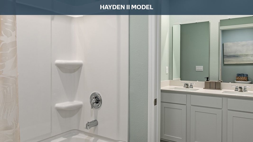 Representative furnished interior of a home built from the HAYDEN II by D.R. Horton in Canopy Oaks, Kingsland (Image 31).