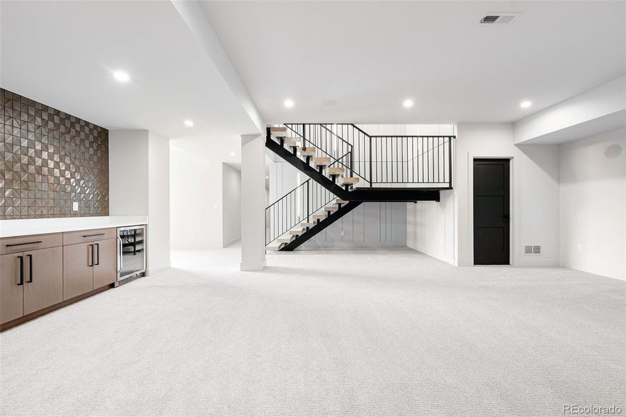 Image 38 of a home in .