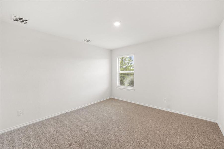 Spacious, unfurnished interior of a new home in Stonehaven, Caddo Mills (Image 30).
