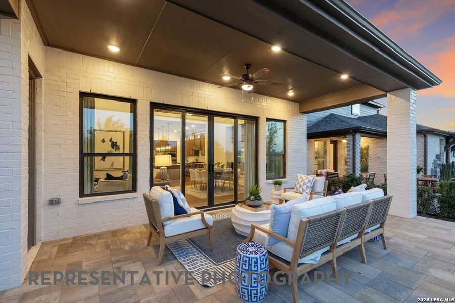 Exterior details and patio area of a home in Davis Ranch, San Antonio (Image 2).