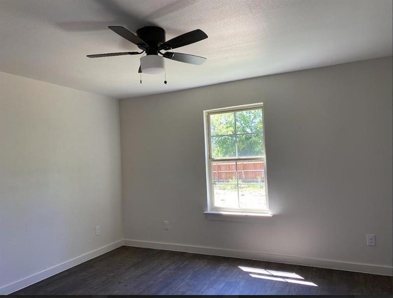 Spacious, unfurnished interior of a new home in , Bridgeport (Image 10).