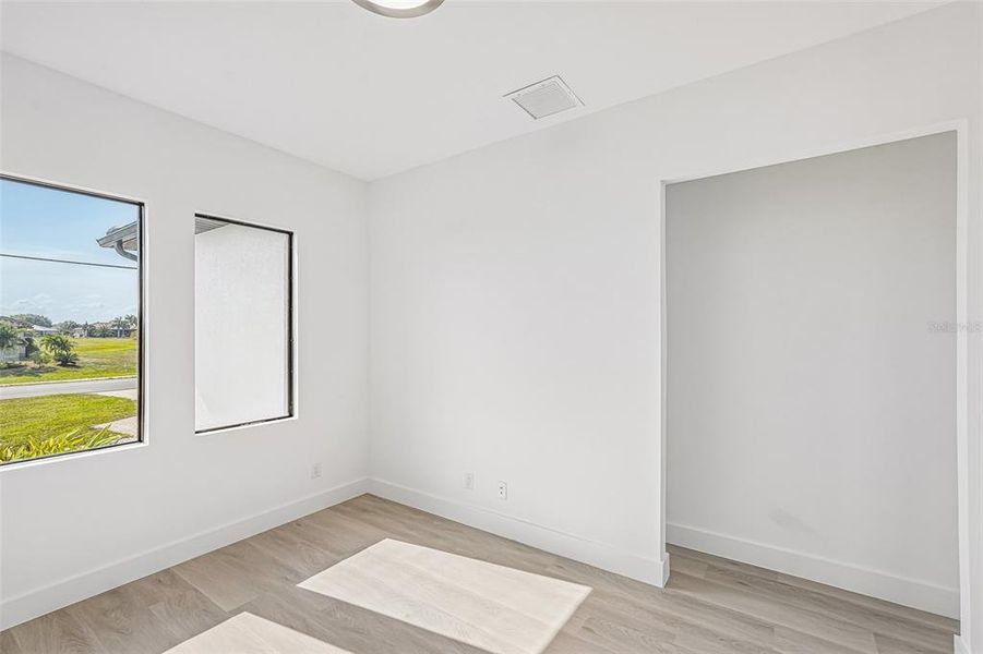 Spacious, unfurnished interior of a new home in , Punta Gorda (Image 23). Spacious, unfurnished interior of a new home in , Punta Gorda (Image 23).