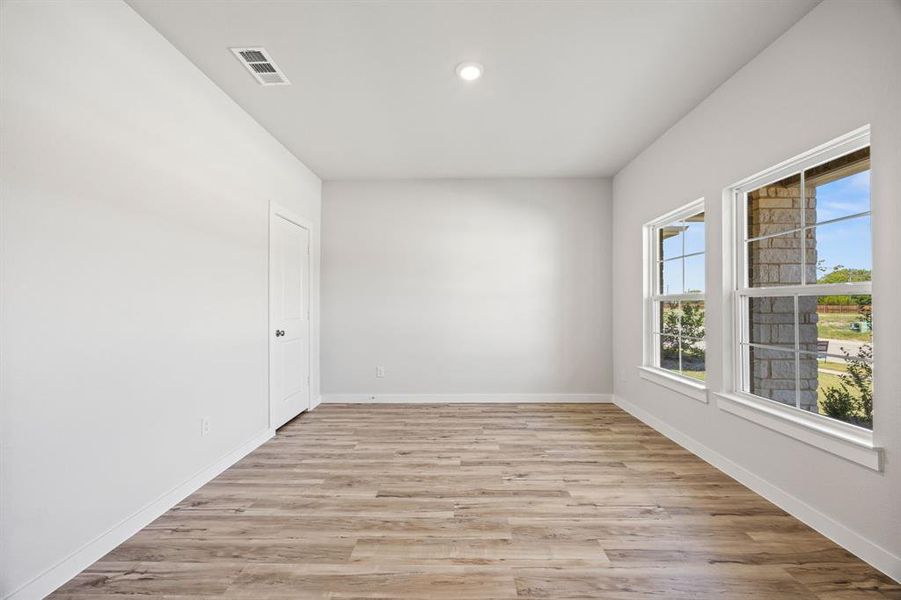 Spacious, unfurnished interior of a new home in Prestige Collection at Overland Grove, Forney (Image 13).