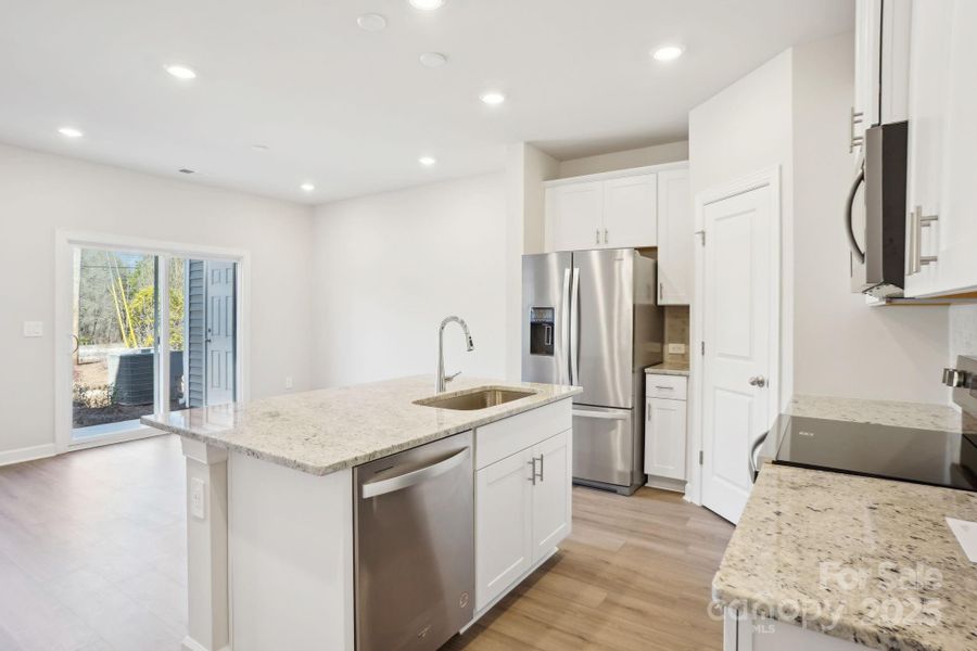 Photo is not of the actual home, but is an inspirational photo of builder’s model home and may depict options, furnishings, and/or decorator features that are not included Photo is not of the actual home, but is an inspirational photo of builder’s model home and may depict options, furnishings, and/or decorator features that are not included