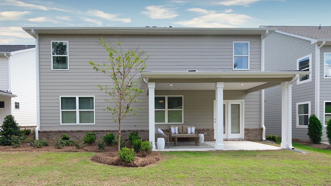 Representative exterior details of a home built from the Elle by D.R. Horton in Twin Lakes, Hoschton (Image 22).