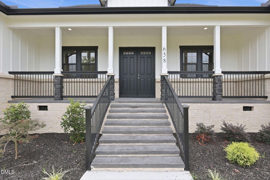 10-web-or-mls-AZ3A7483 10-web-or-mls-AZ3A7483