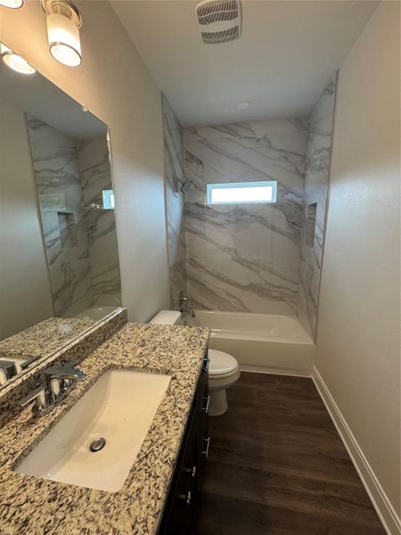 Furnished interior view inside a new home in , Thorndale (Image 9).