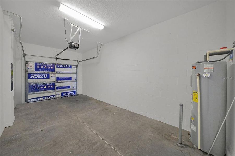 Spacious, unfurnished interior of a new home in , San Antonio (Image 31). Spacious, unfurnished interior of a new home in , San Antonio (Image 31).