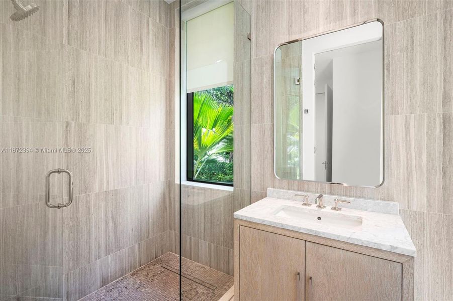 Furnished interior view inside a new home in , Coral Gables (Image 23).