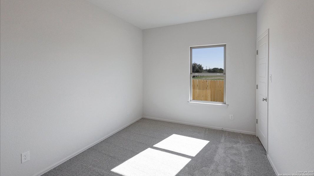 Spacious, unfurnished interior of a new home in Veranda 40', San Antonio (Image 13). Spacious, unfurnished interior of a new home in Veranda 40', San Antonio (Image 13).