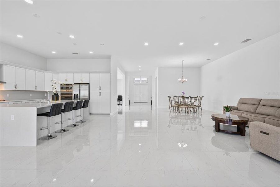 Image 52 of a home in .