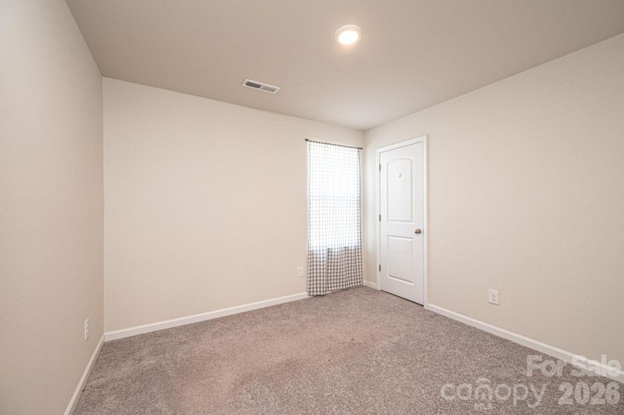 Spacious, unfurnished interior of a new home in , Newton (Image 27).