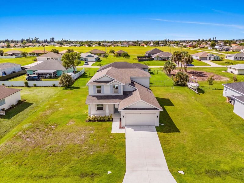 Image 22 of a home in Cape Coral. Image 22 of a home in Cape Coral.