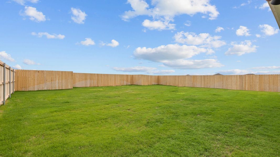 Representative exterior details of a home built from the LAKE FORT by D.R. Horton in Heritage Parks, Abilene (Image 22).