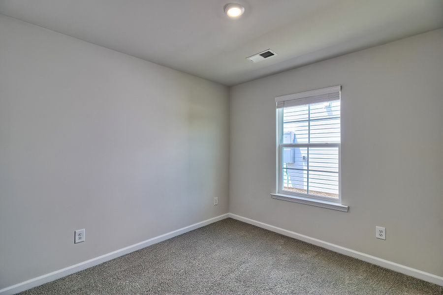 Spacious, unfurnished interior of a new home in Canary Woods, Hopkins (Image 17).